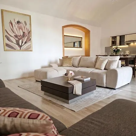 Maison Rezidence, Hlavna Ulica Апартаменты *